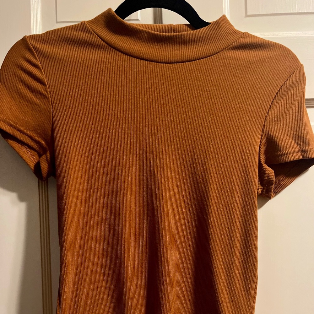 SHEIN SMALL CAMEL TUNIC TOP